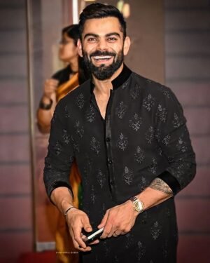 Virat kohli black embroidery kurta